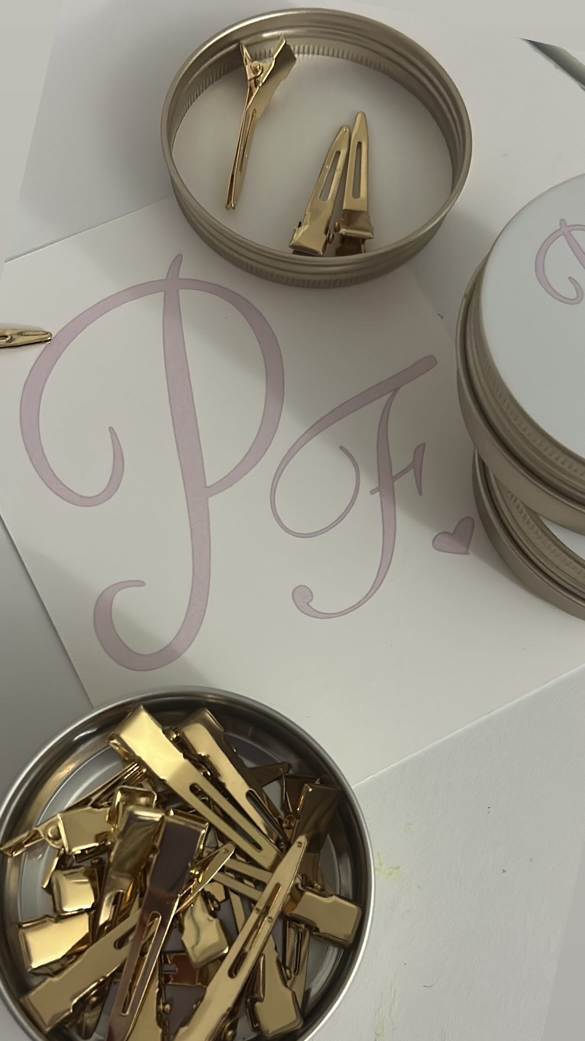 Single prong gold clip set